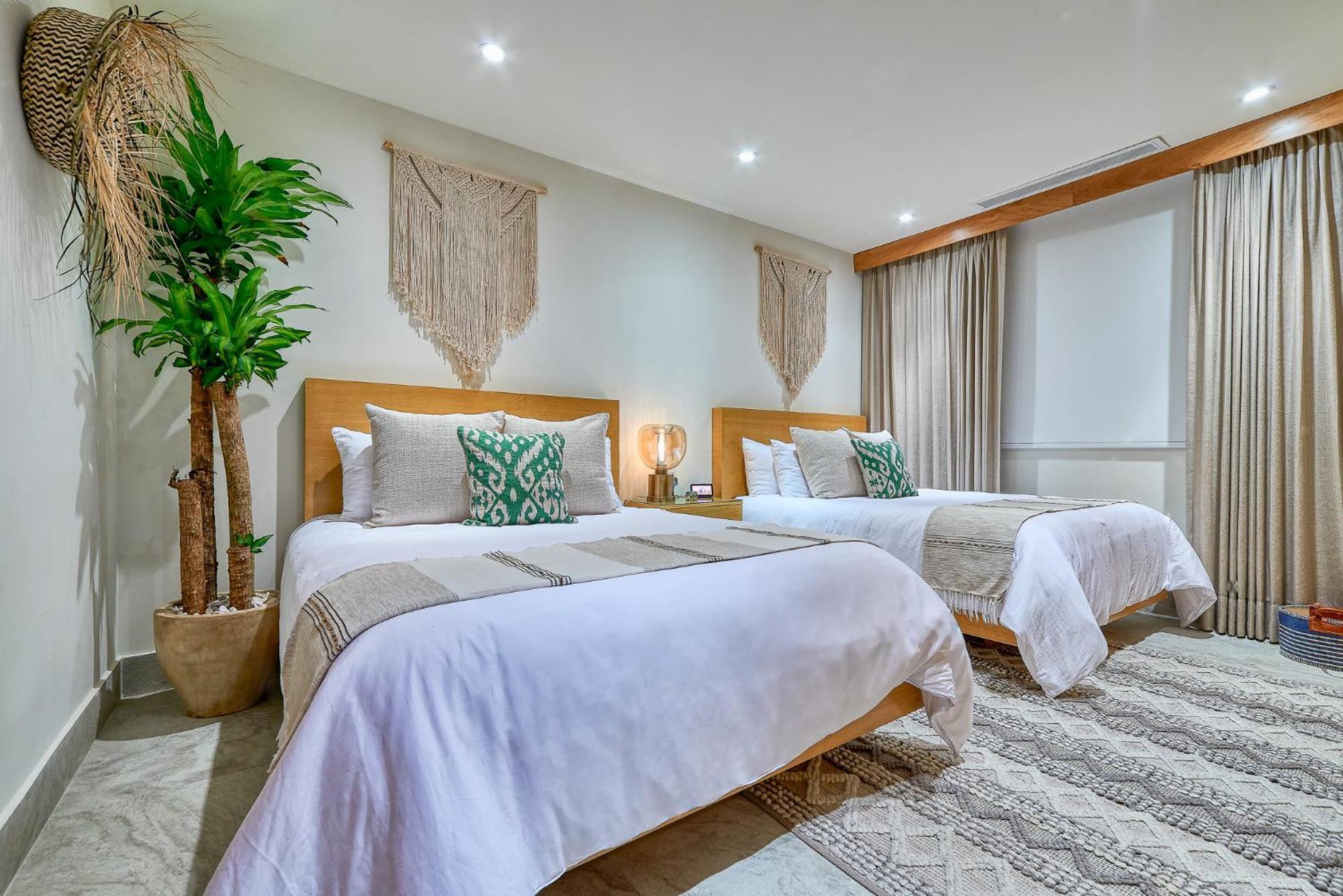 Maxwell Residences At Indah Hotel